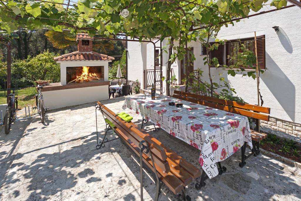 Apartments Prekalj Porec Bagian luar foto