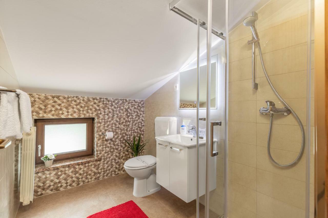 Apartments Prekalj Porec Bagian luar foto