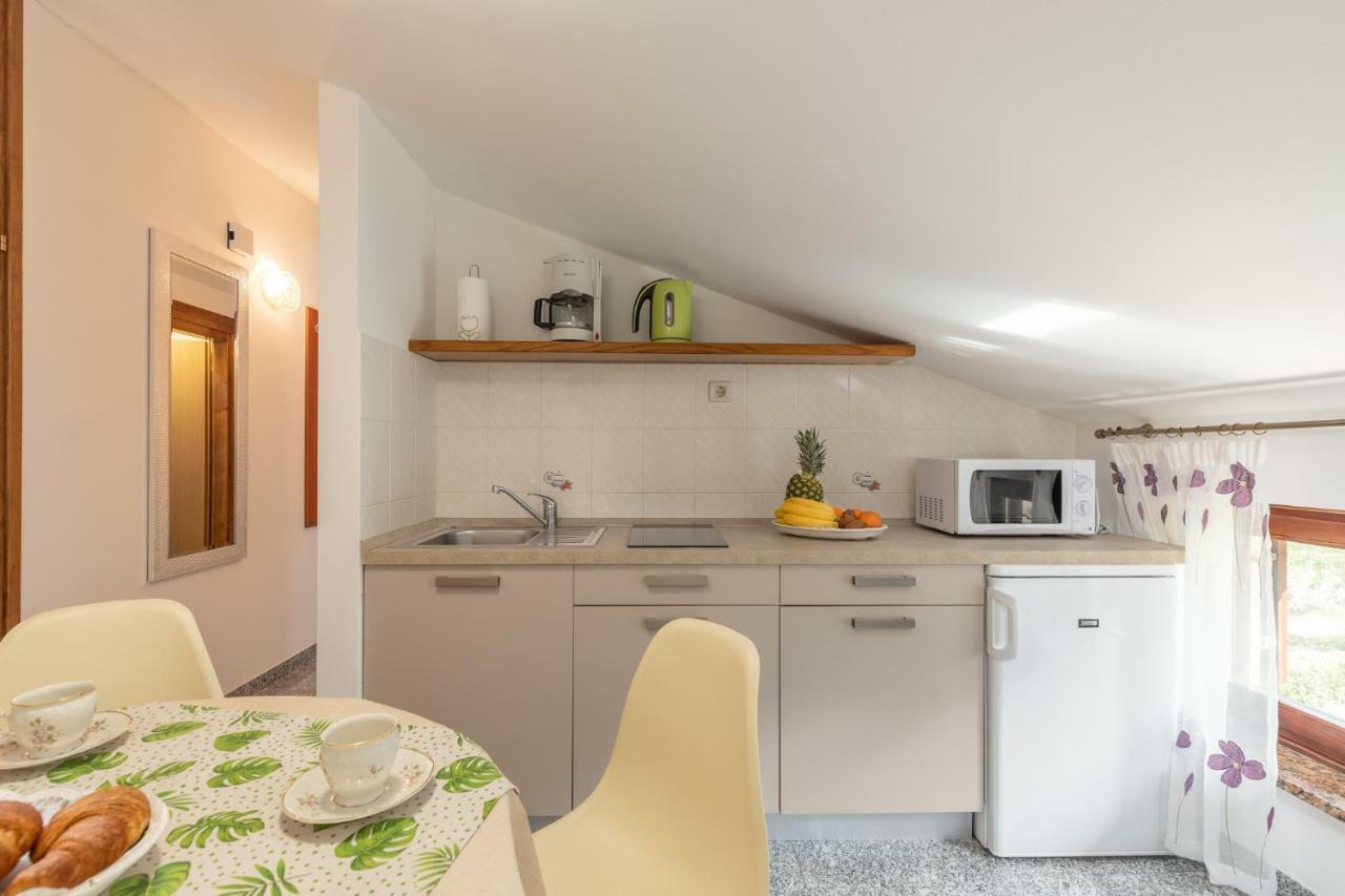 Apartments Prekalj Porec Bagian luar foto